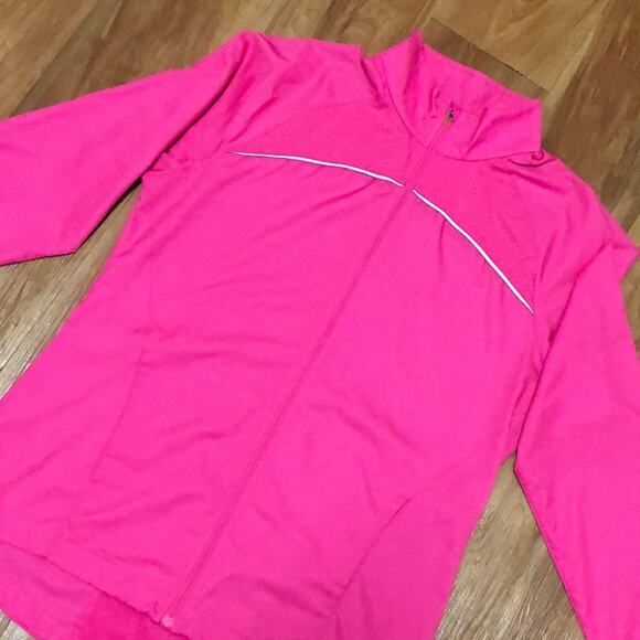 Reebok Pink Play Dry Windbreaker Size Medium - Picture 1 of 12